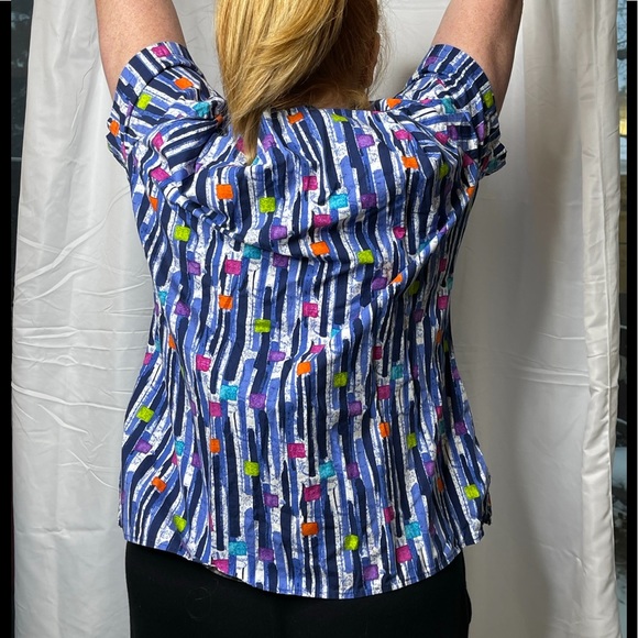 Scrubs, Scrub top, White Cross Blue/White, Short Sleeve Size XL - Picture 4 of 14